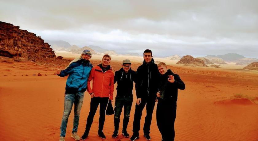 Wadi Rum Bubble Tent & Bedouin Style Exterior photo